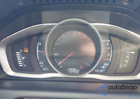 2015 Volvo Xc60 T6 z USA, uszkodzony, nr VIN YV449MDK4F2729512